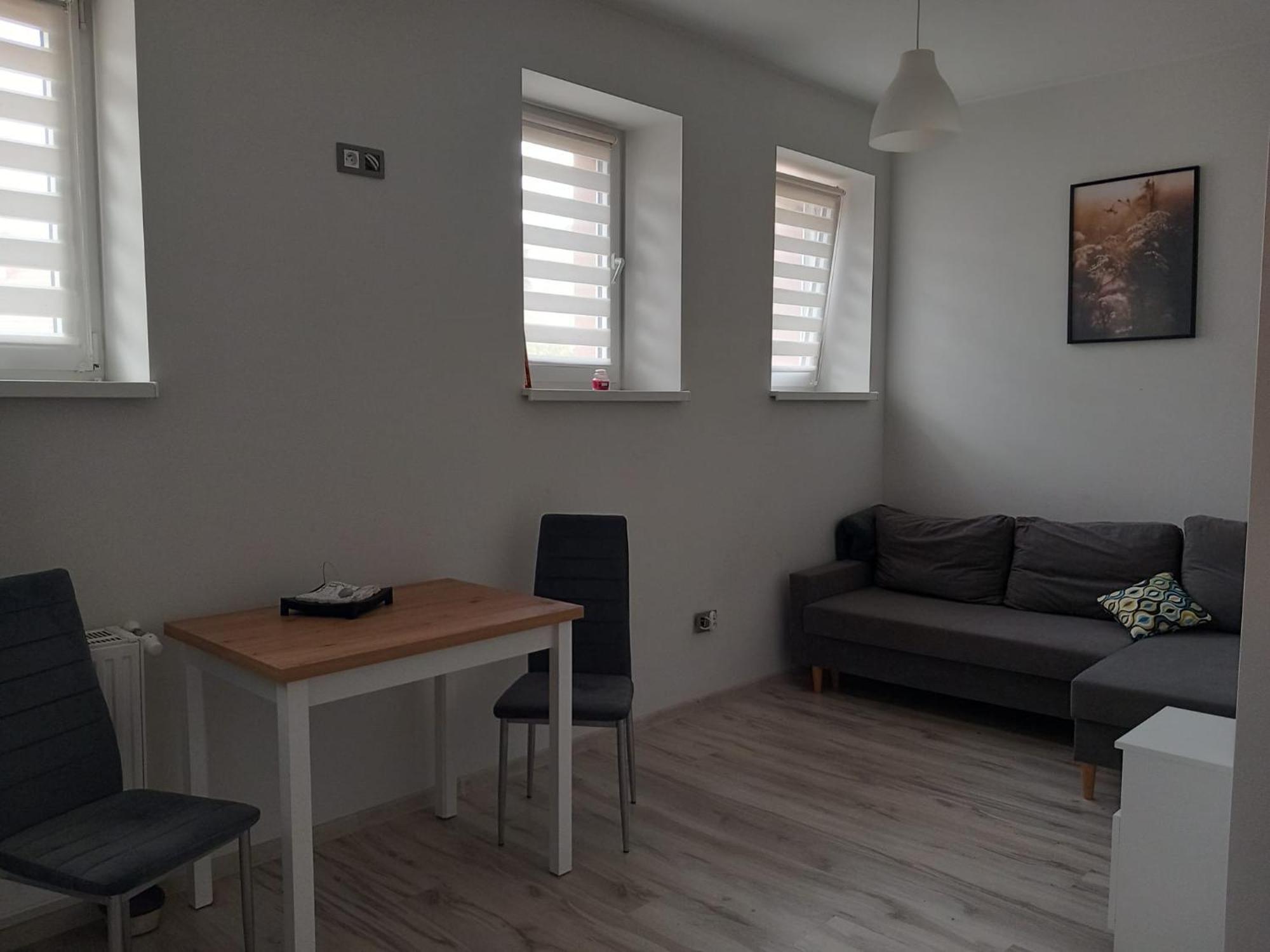 Apartament โนวารูดา ภายนอก รูปภาพ